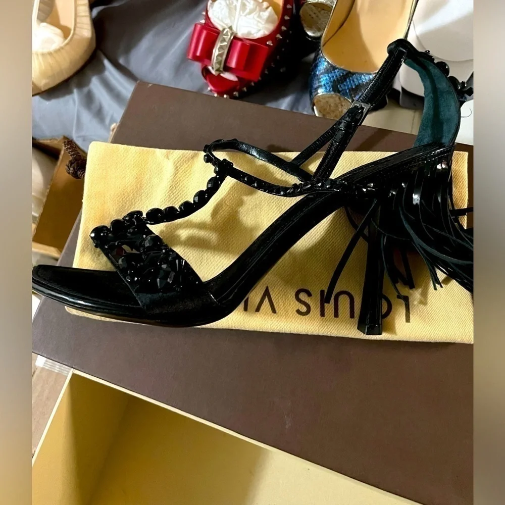 LOUIS Vuitton silk sandals crystal embellishments, patent leather fringe. EU 38